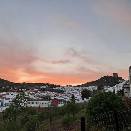 Apartment La Casa Del Barranco Que Mira Al Pico Feria