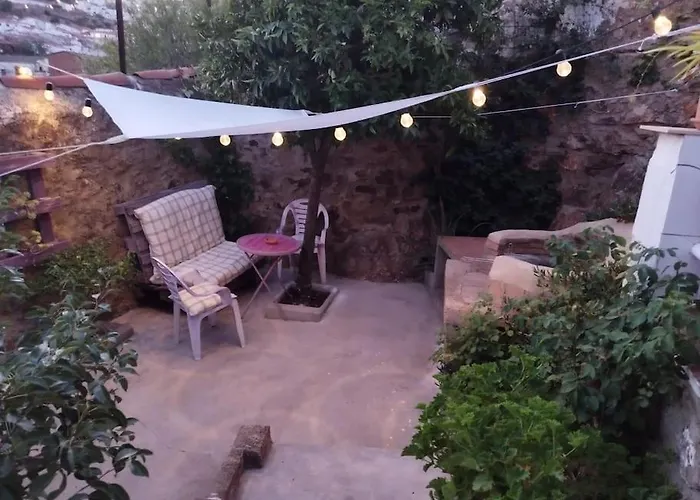 La Casa Del Barranco Que Mira Al Pico * Feria