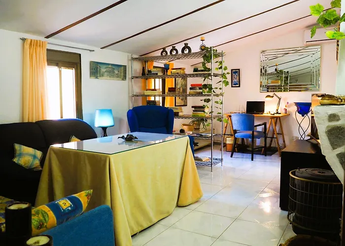 La Casa Del Barranco Que Mira Al Pico * Feria